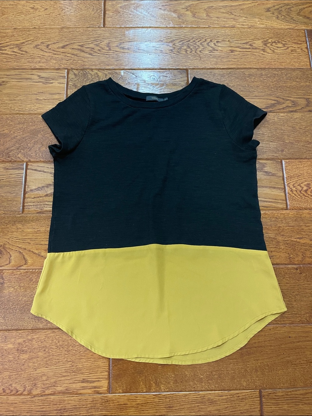 THML Black and Mustard Colorblock Short Sleeve Top